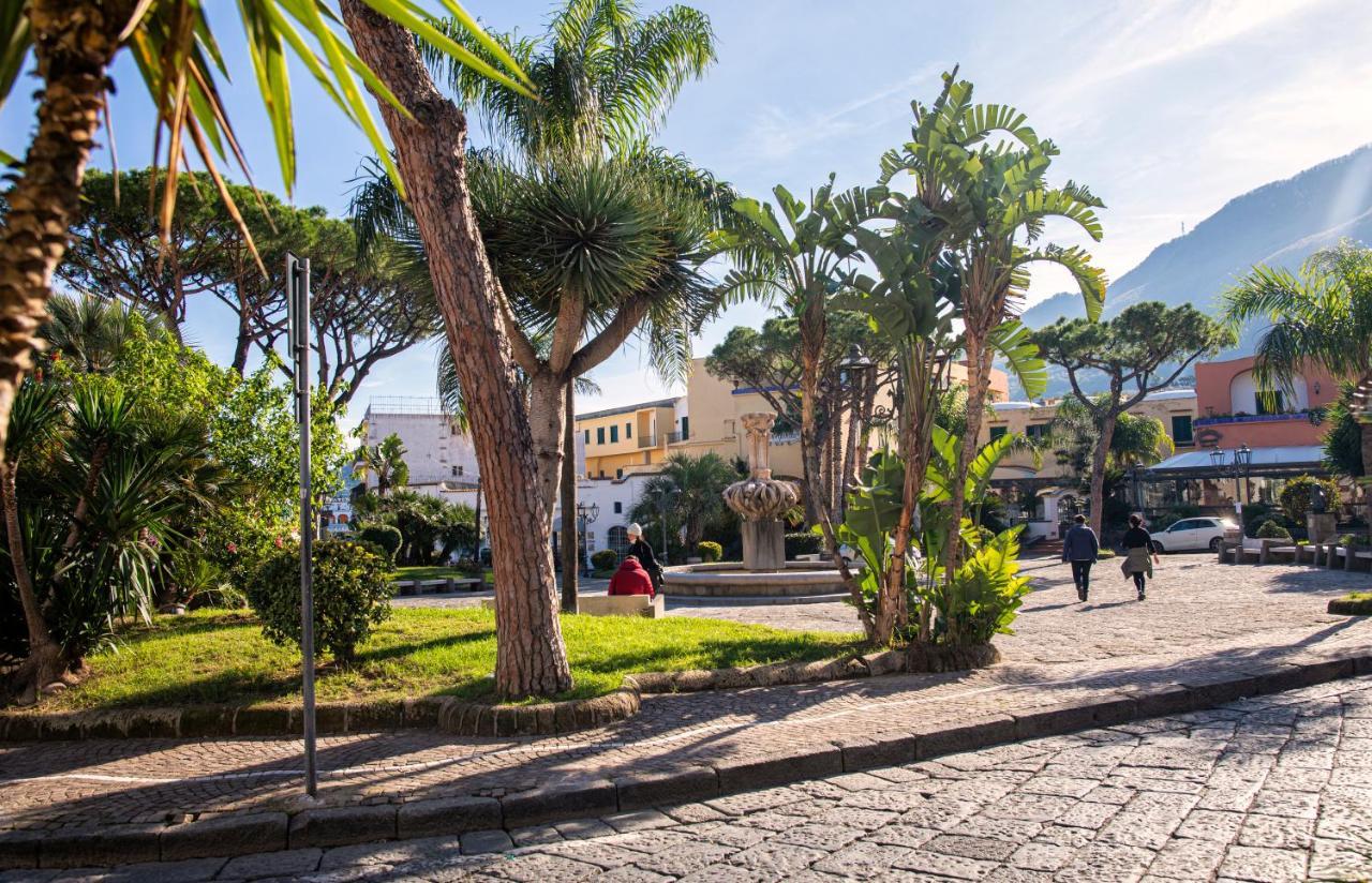 Lily's Ferienhaus Lacco Ameno (Isola d'Ischia)
